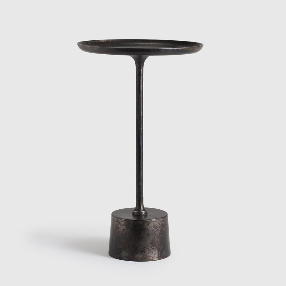 Lady Accent Table – Elegant Wooden Side Table