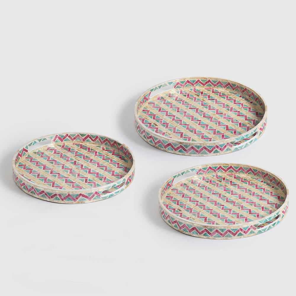 Nissi Pearl Trays – Elegant Decorative Serving Set (45×45×5 cm, 40×40×5 cm, 35×35×4 cm)
