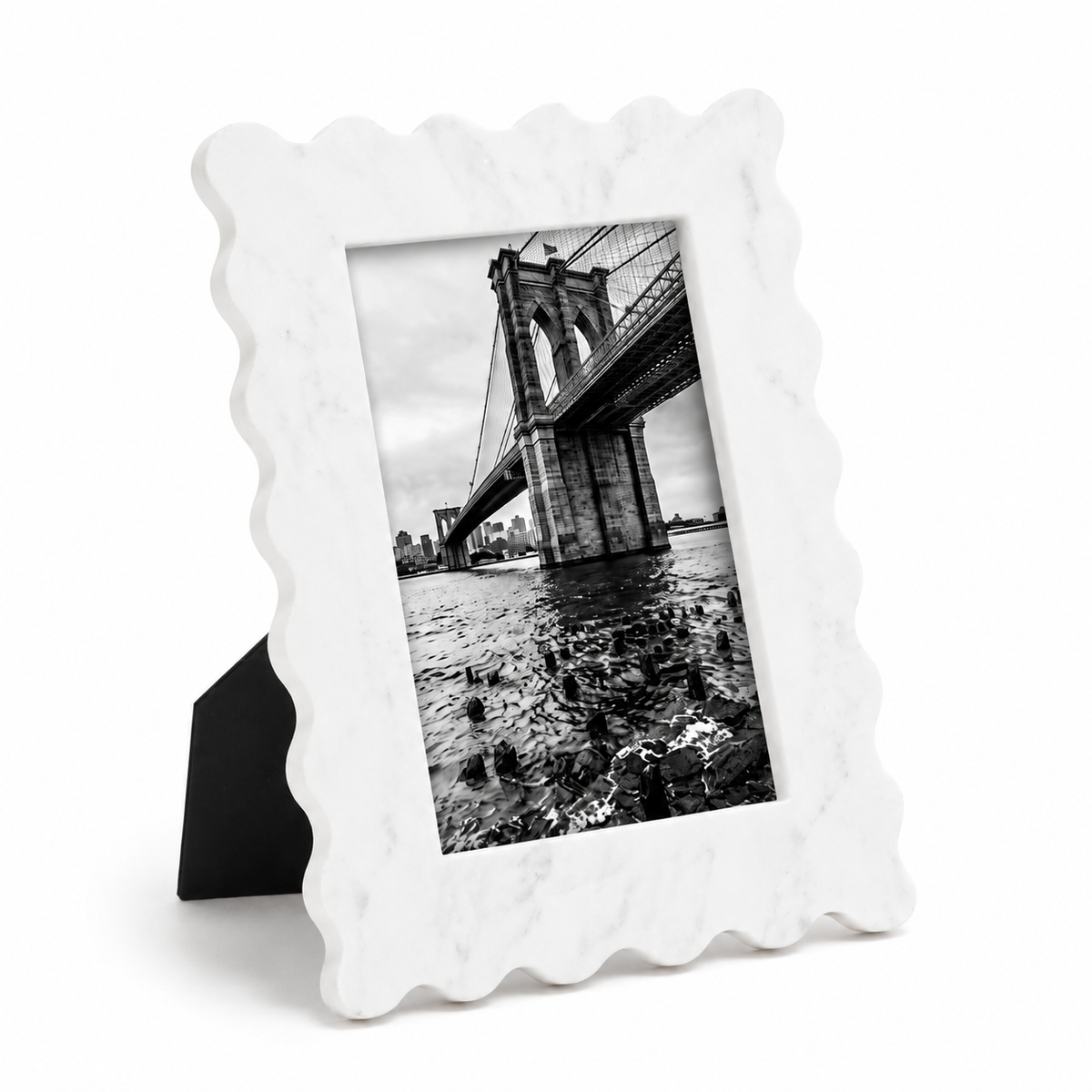 White Marble Scalloped Photo Frame